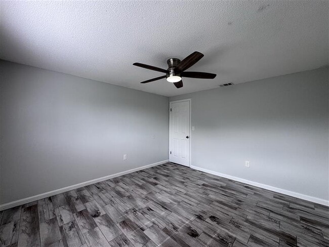 Building Photo - 3445 Sarto Ln