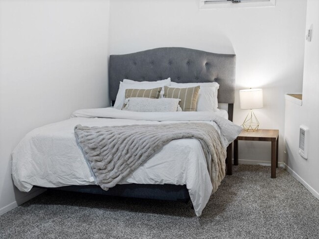 Building Photo - Cozy 2-Bed/1-Bath in Historic Browne’s Addition (Furnished)