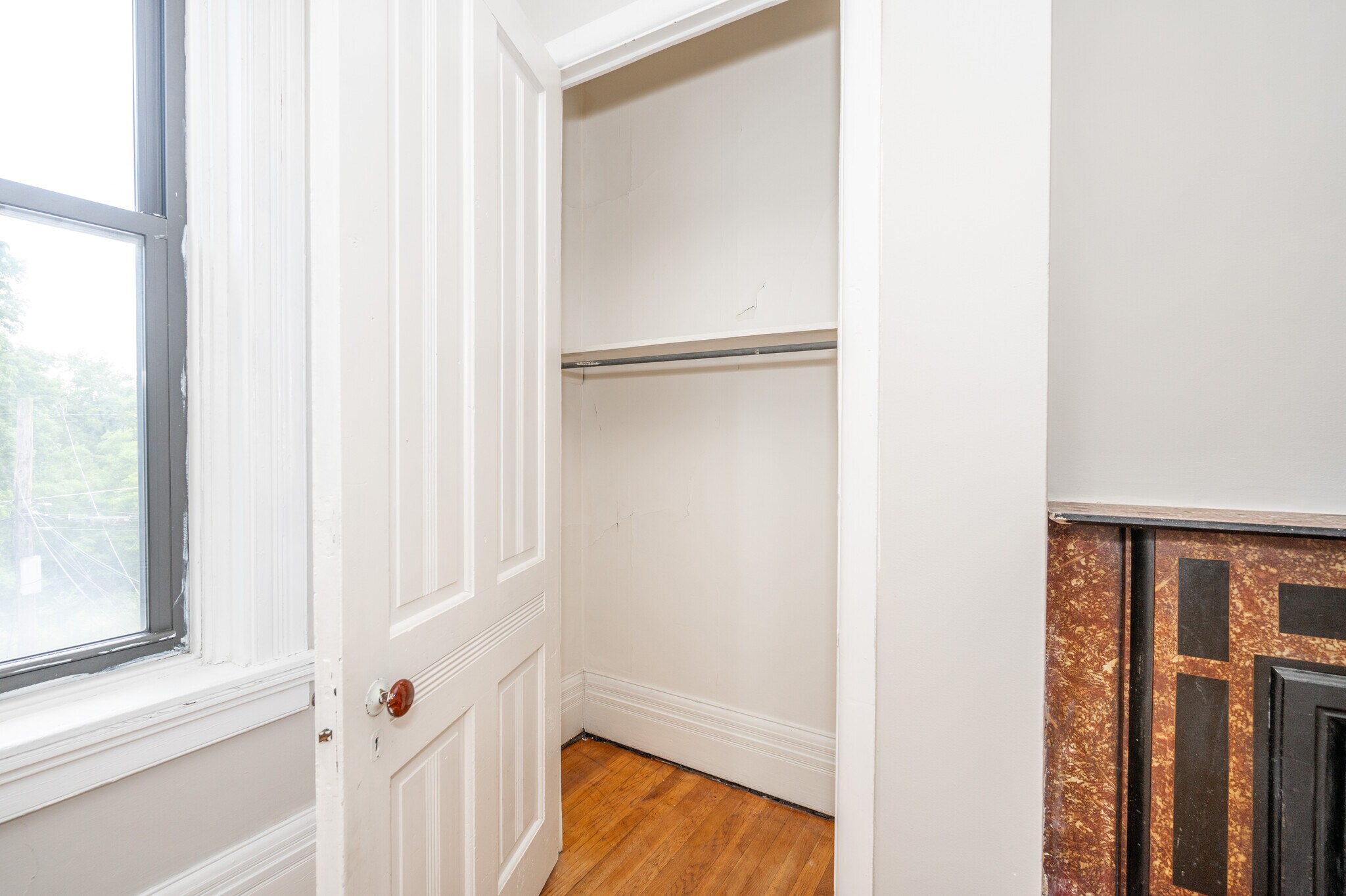 Building Photo - 120 Lyon St