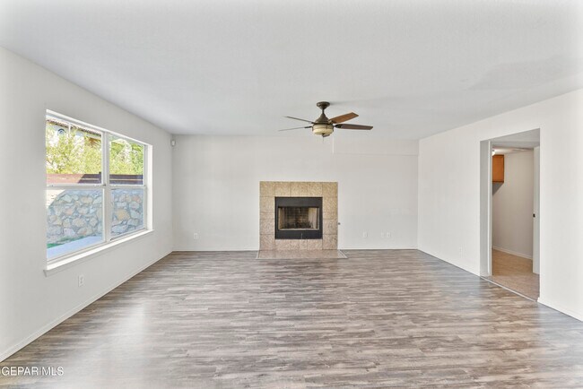Building Photo - 10799 Walden Pond St