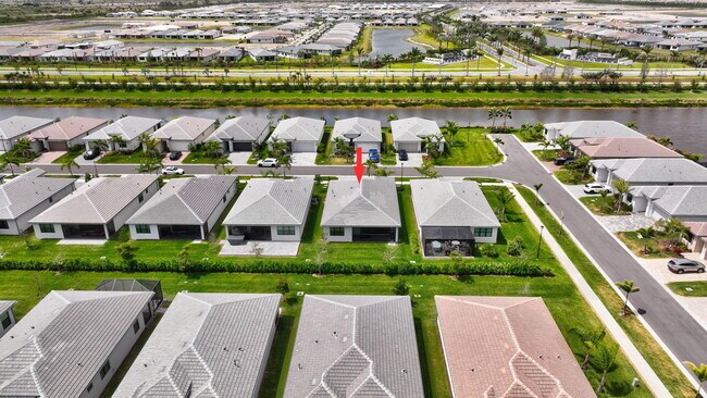 Building Photo - 12557 SW Rain River Dr