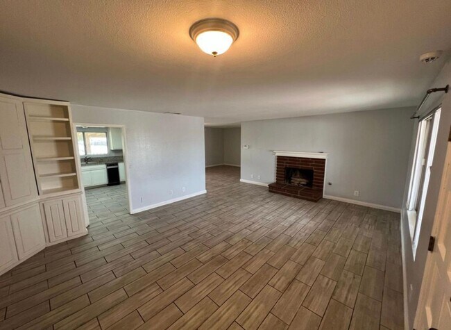 Building Photo - 27390 Alessandro Blvd