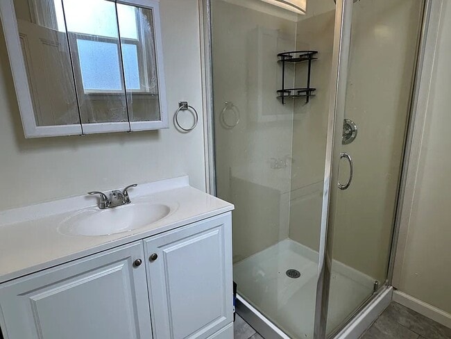 Building Photo - Pacific Heights Studio for Rent!