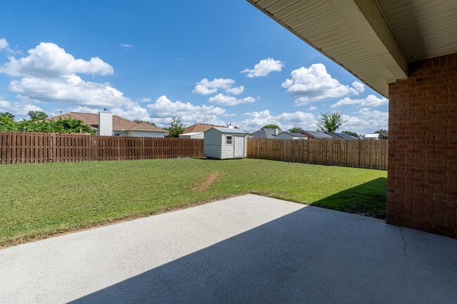 Building Photo - 224 Taylor Cir