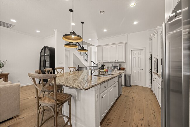 Building Photo - 15 Islewood Blvd