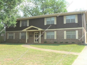 Building Photo - 1688 W Forrest Ave