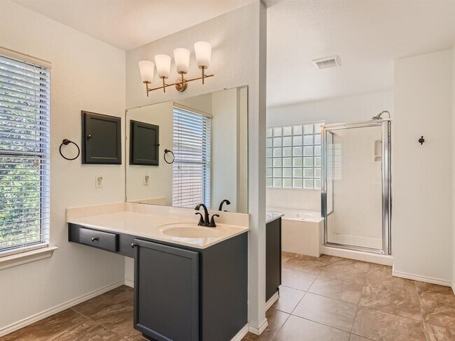 Building Photo - 5904 Kabaye Cove