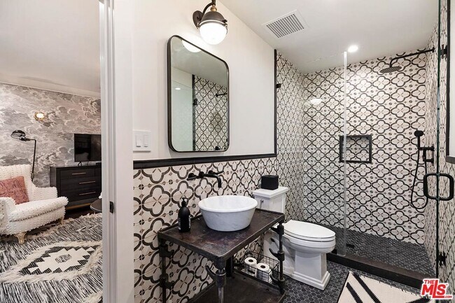 Building Photo - 4416 Arcola Ave