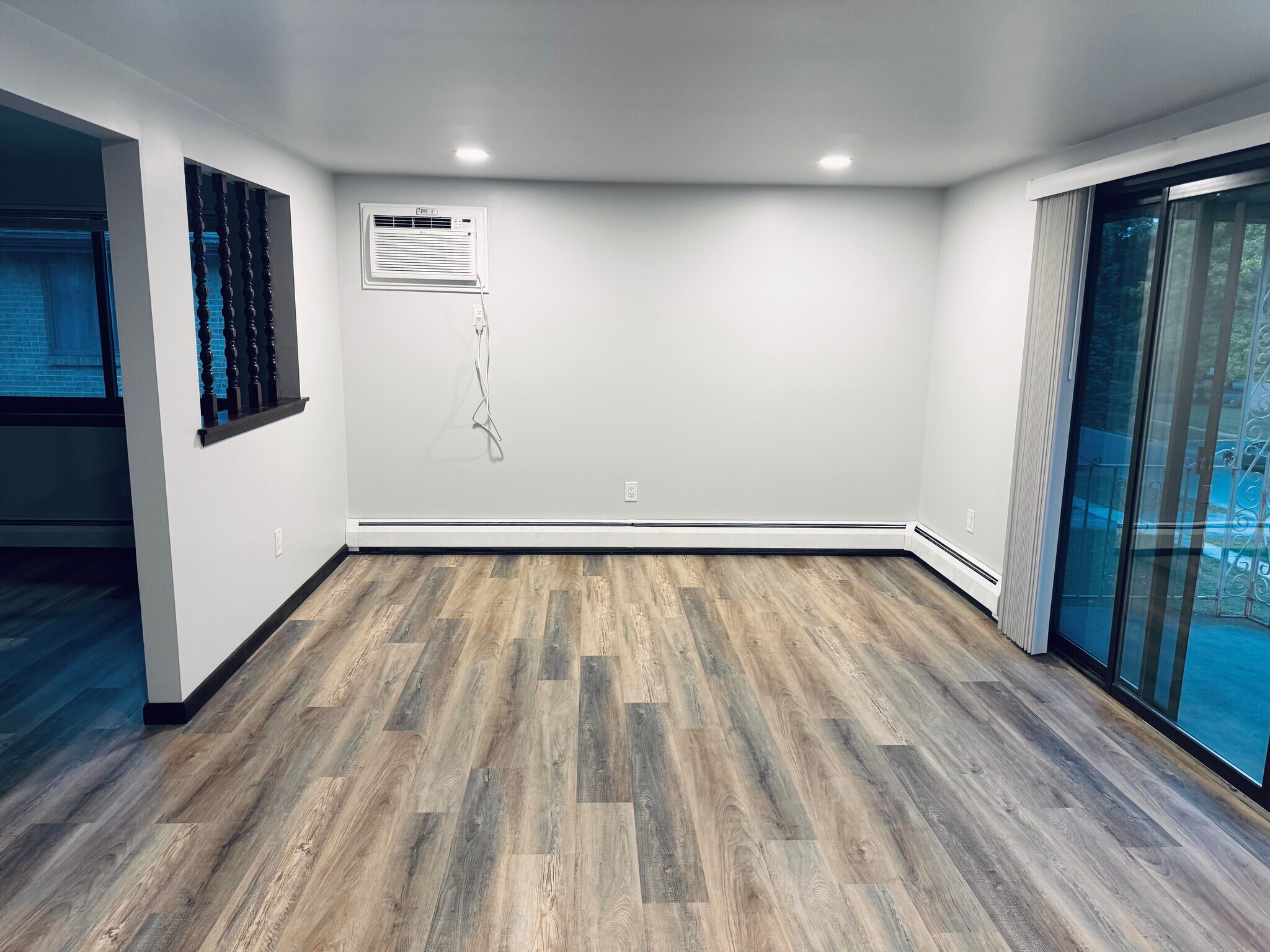 Building Photo - 268 Robert Dr