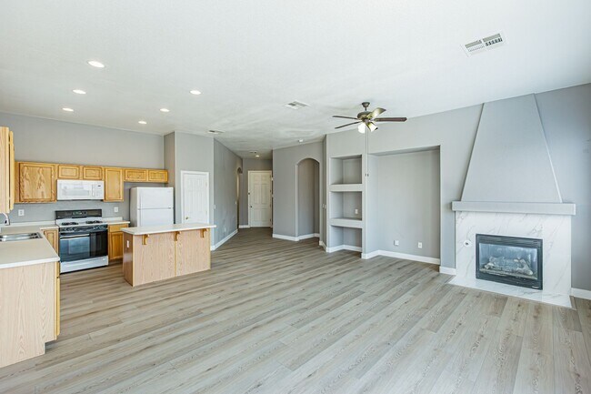 Building Photo - 1 Story home located in Southern Highlands