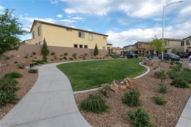 Building Photo - 2926 Caxton Grove Dr