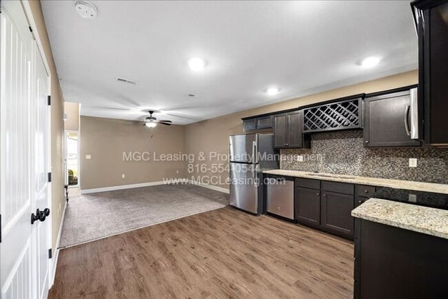 Building Photo - Timber Trails Townhomes - Half Off May + $1,000 Off June — Tour Today