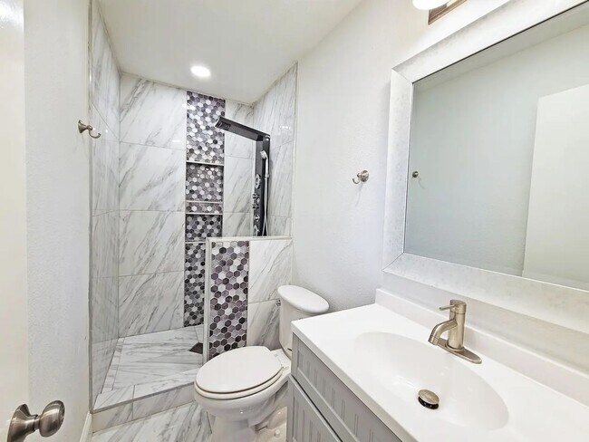 Building Photo - Private Studio in Quiet Lewisville Neighborhood – All Utilities Included!