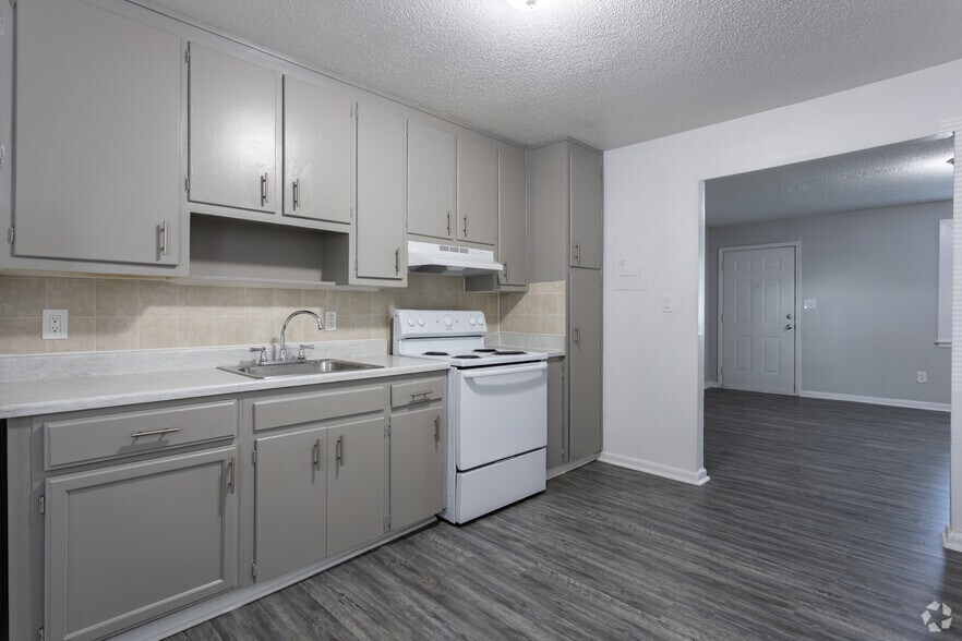 Primary Photo - Water Oak Village