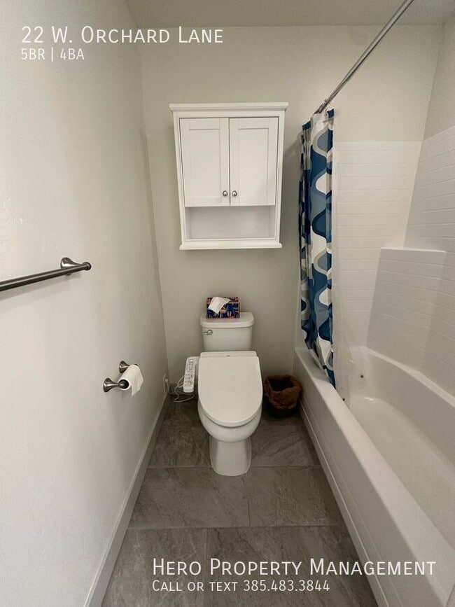 Building Photo - 22 W Orch Ln