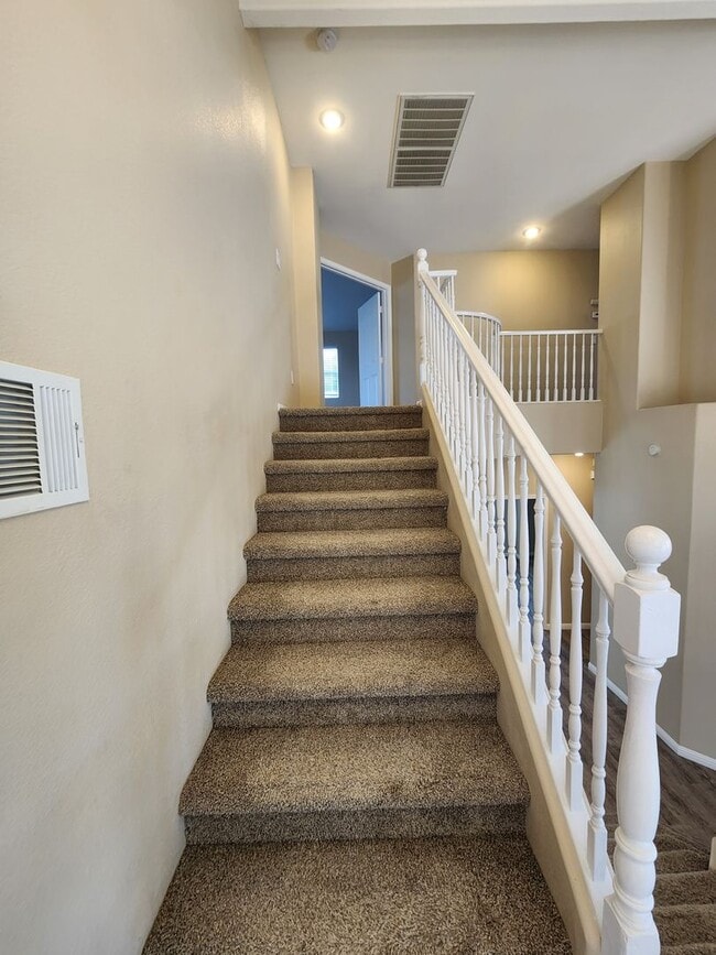 Building Photo - 7748 Cascade Bluffs Ct