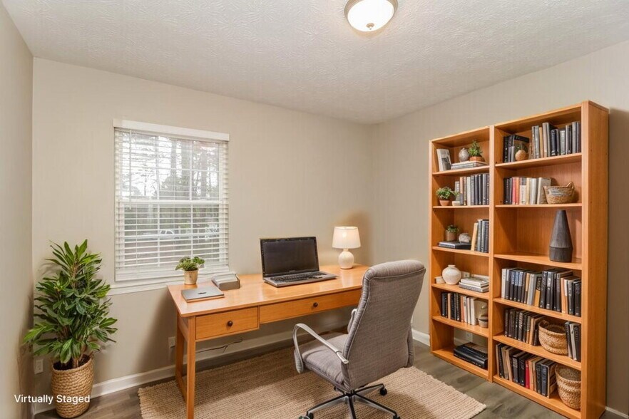 Building Photo - 6492 Meadowlark Dr