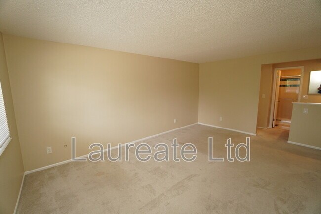 Building Photo - 7564 S Ogden Way