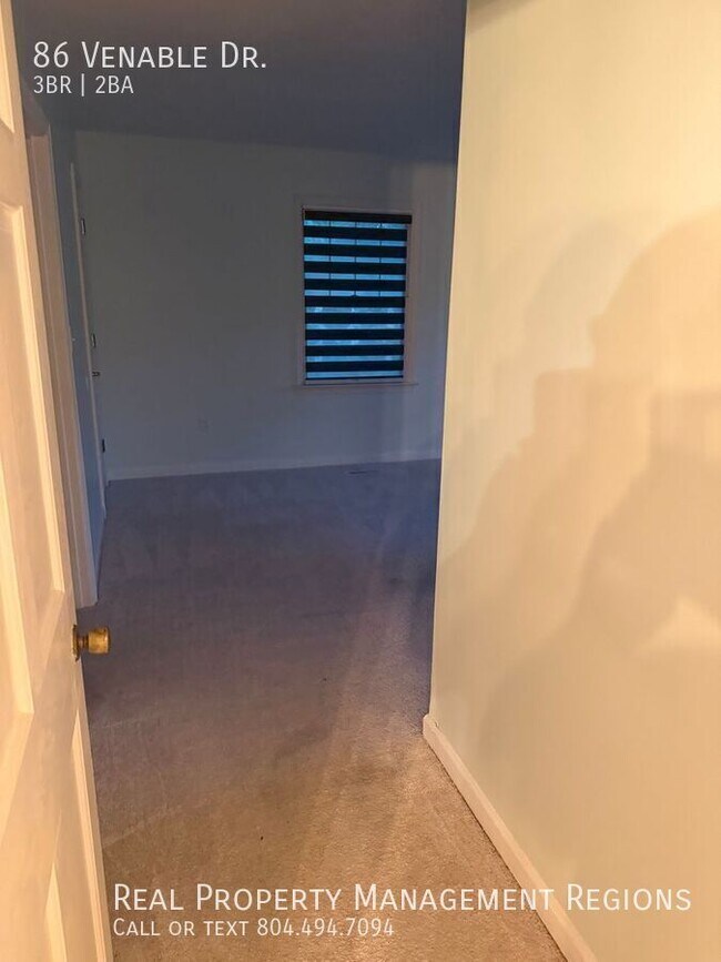 Building Photo - 86 Venable Dr