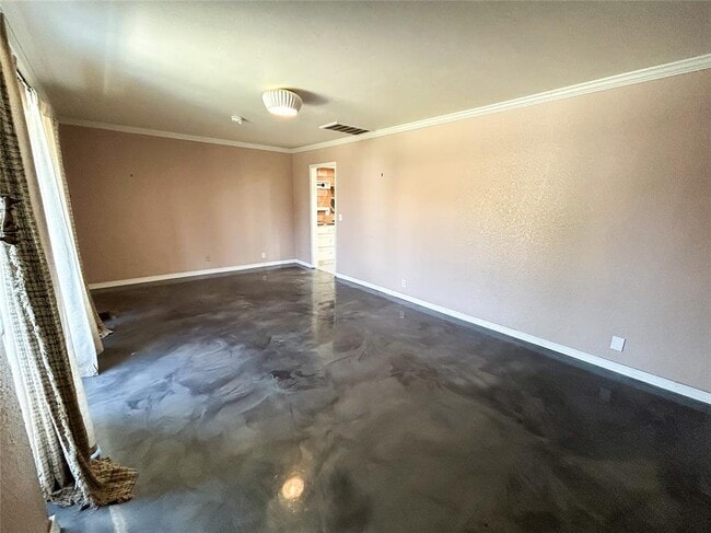 Building Photo - 13228 Green Valley Dr