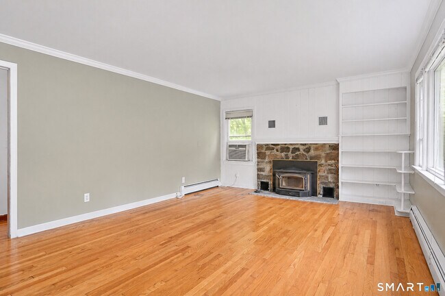 Building Photo - 145 Hattertown Rd