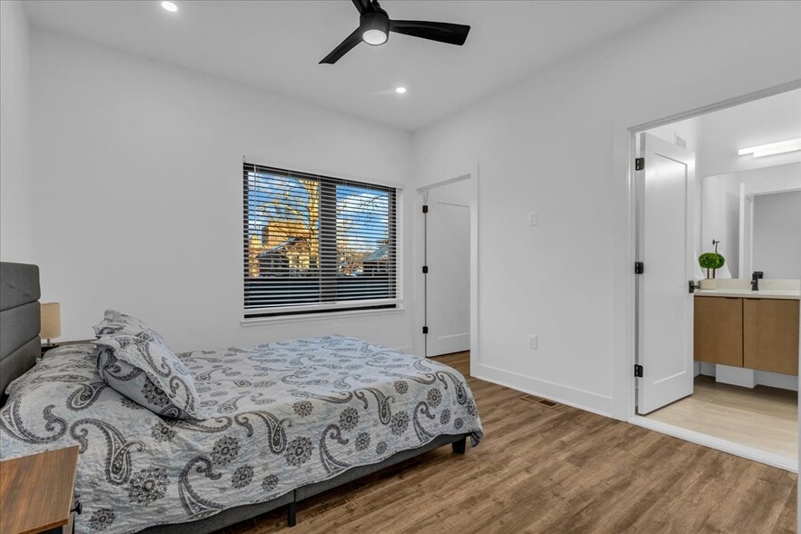 Building Photo - 7536 Churchill St