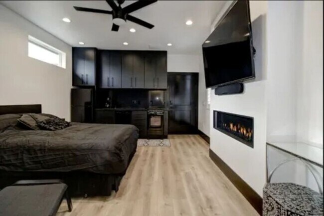 Building Photo - 4708 Marlborough Way