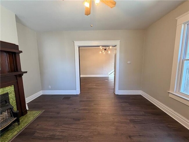 Building Photo - 139 Park Ave