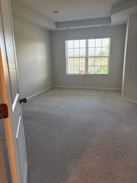 Building Photo - 13931 Castle Nook Dr