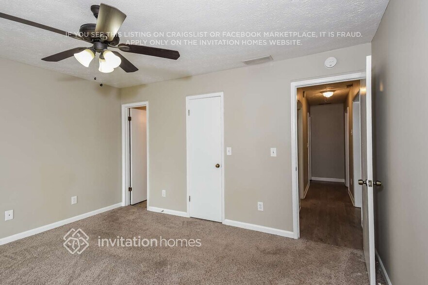 Building Photo - 5252 Station Cir