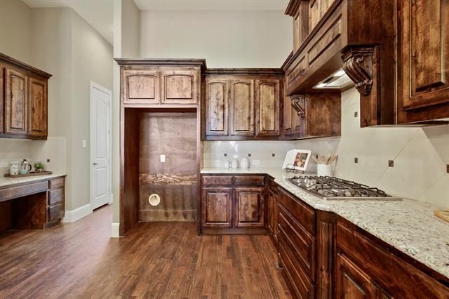 Building Photo - 13732 Eleanor Ave