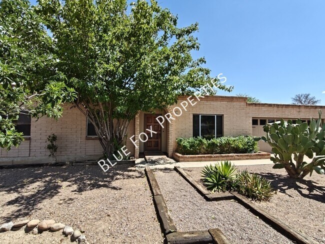 Building Photo - 9742 E Cannon Pl