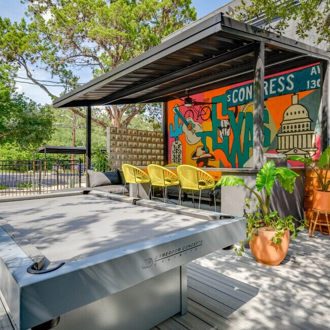 Building Photo - 1317 Newning Ave