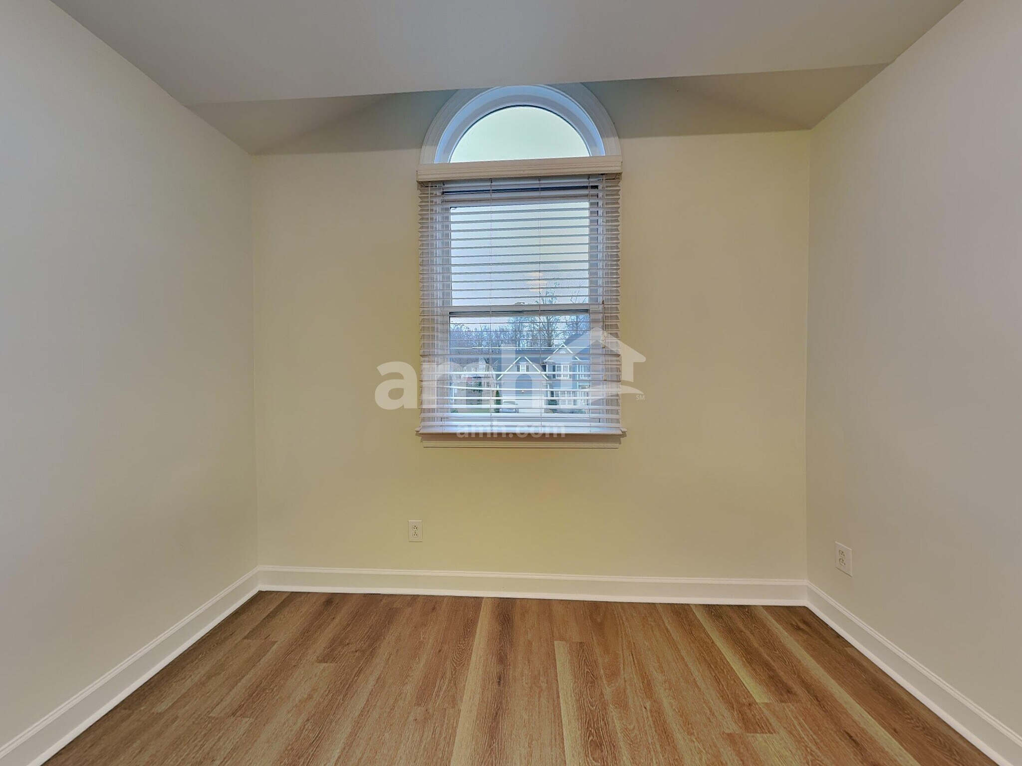 Building Photo - 8401 Forest Shadow Cir