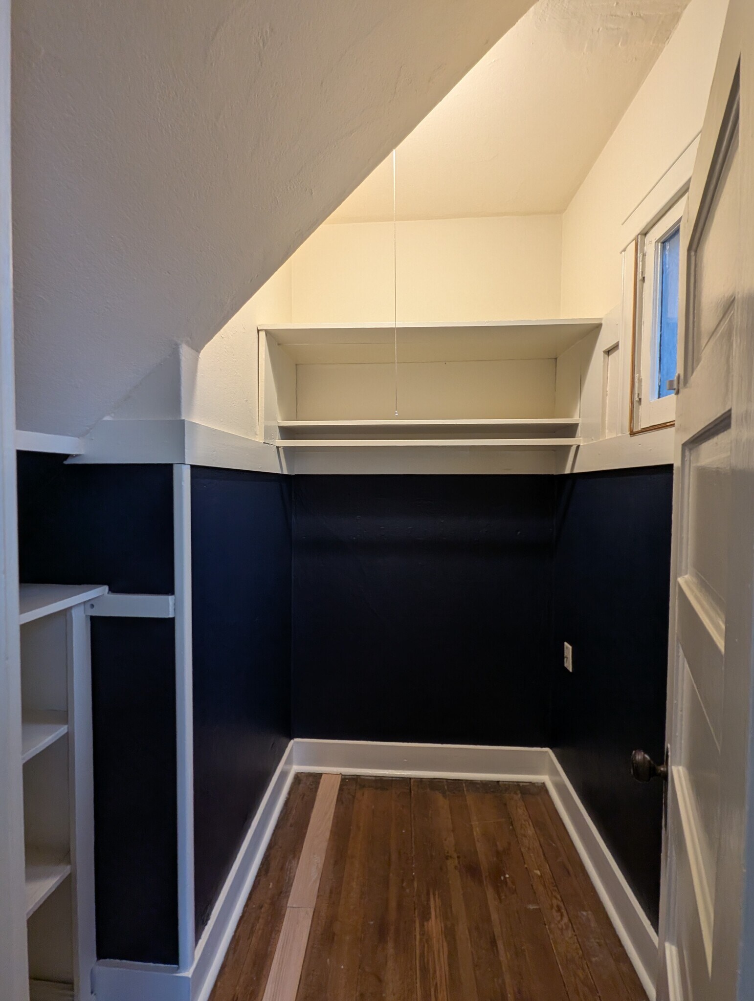 Building Photo - 715 SE 28th Ave