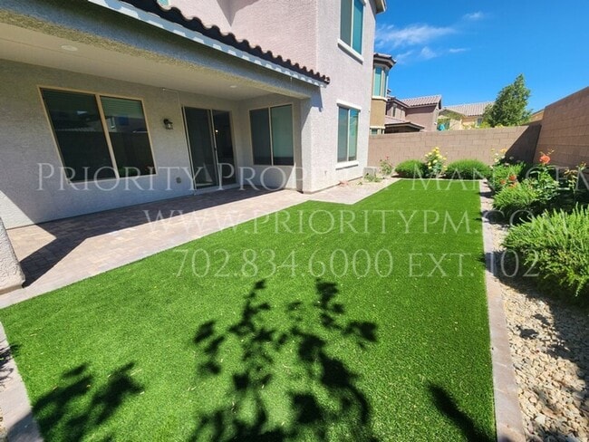 Building Photo - ~~Stunning SW Beauty! 4 Bedroom ~ 3.5 Bath...