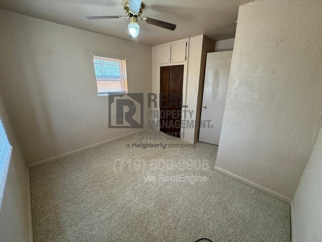 Building Photo - 2401 Overton Rd