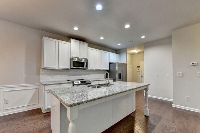 Building Photo - 5166 Apple Grove Rd NE