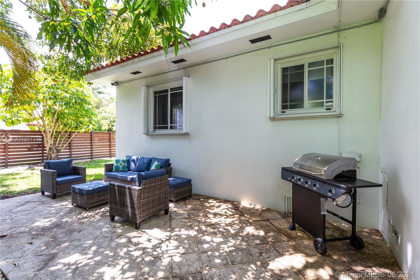 Building Photo - 501 SW 19th Rd