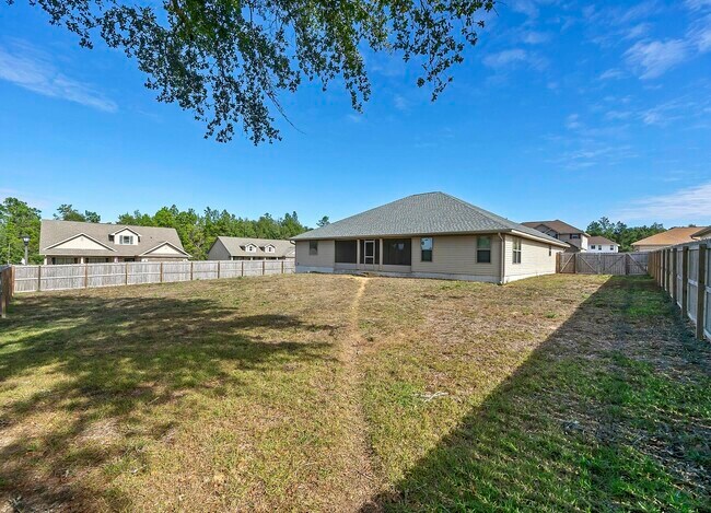 Building Photo - 3639 Ranch Dr