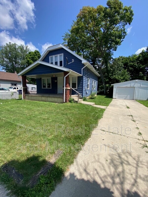 Building Photo - 816 Kensington Ave SW