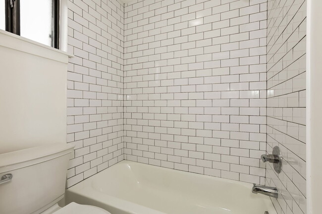 Building Photo - 755 St Charles Ave NE