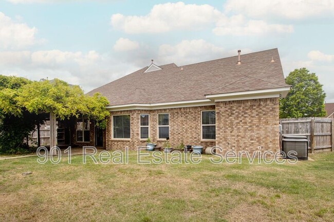 Building Photo - 7827 Anna Calla Way