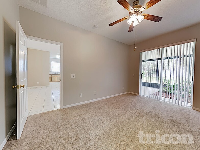 Building Photo - 10525 Beneva Dr