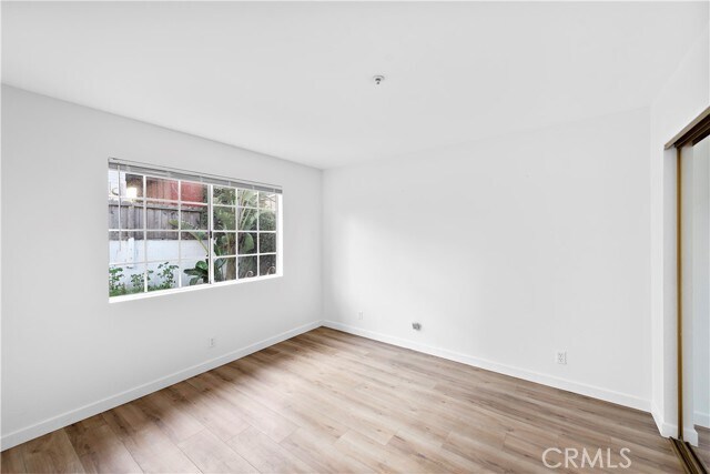 Building Photo - 211 Avenida Miramar