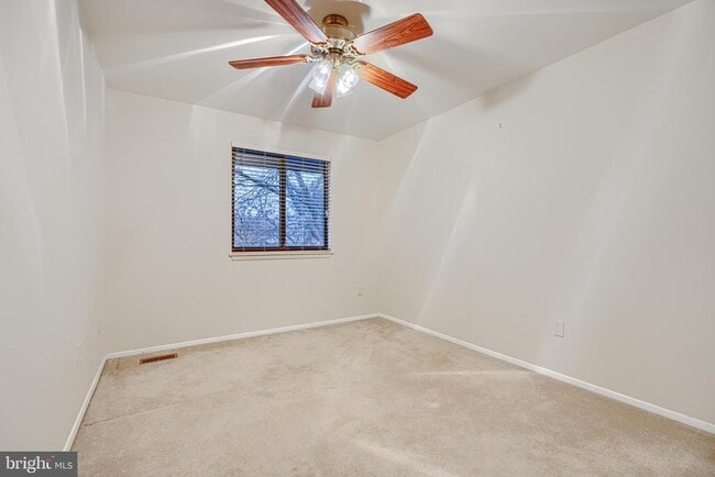 Building Photo - 414 Five Farms Ln