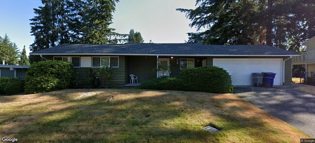 Primary Photo - 120 164th Ave NE