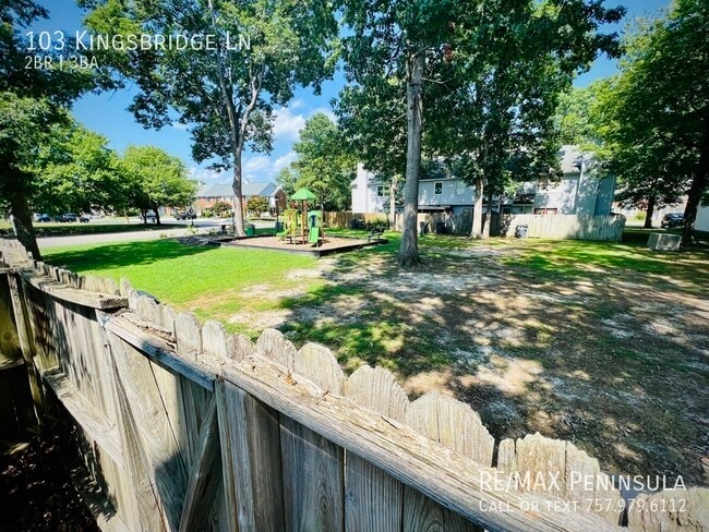 Building Photo - 103 Kingsbridge Ln