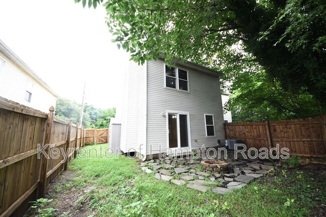 Building Photo - 5321 Bayside Rd