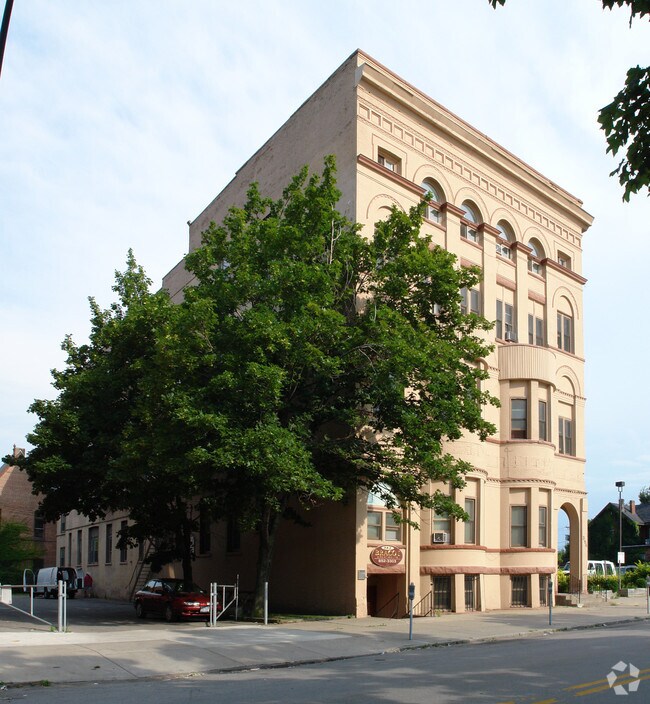 Building Photo - Braco